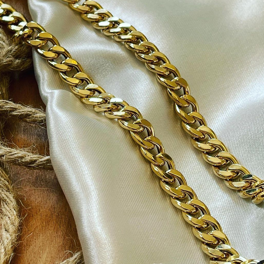 دستبند استیل اسپرت کارتیه با قفل تی